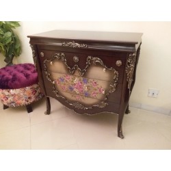 Chest of Drawer